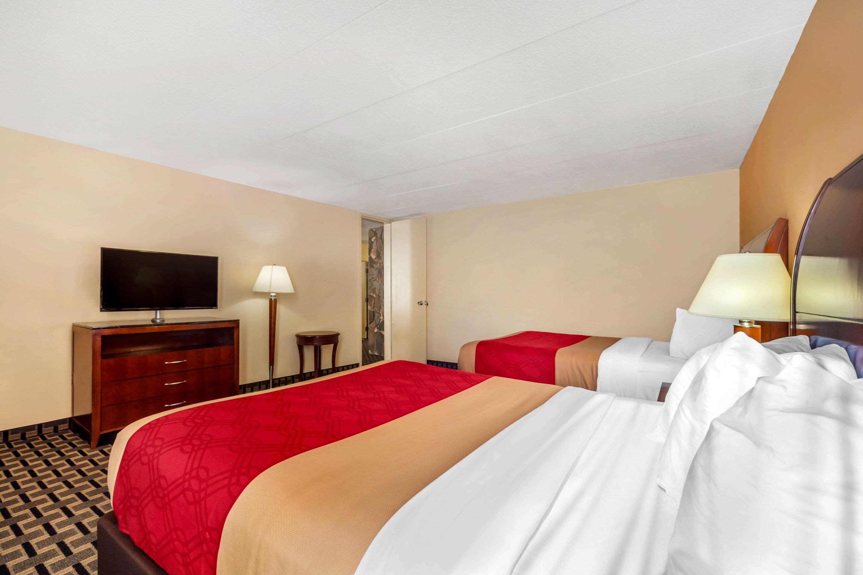 Econo Lodge Inn & Suites Brookings Ngoại thất bức ảnh