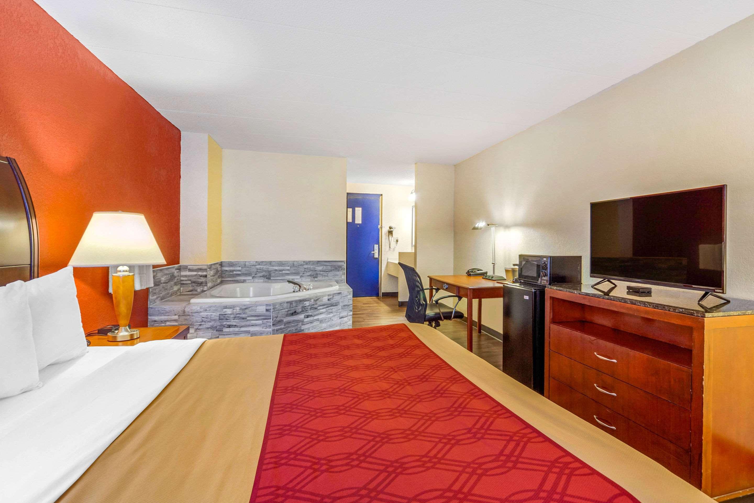 Econo Lodge Inn & Suites Brookings Ngoại thất bức ảnh