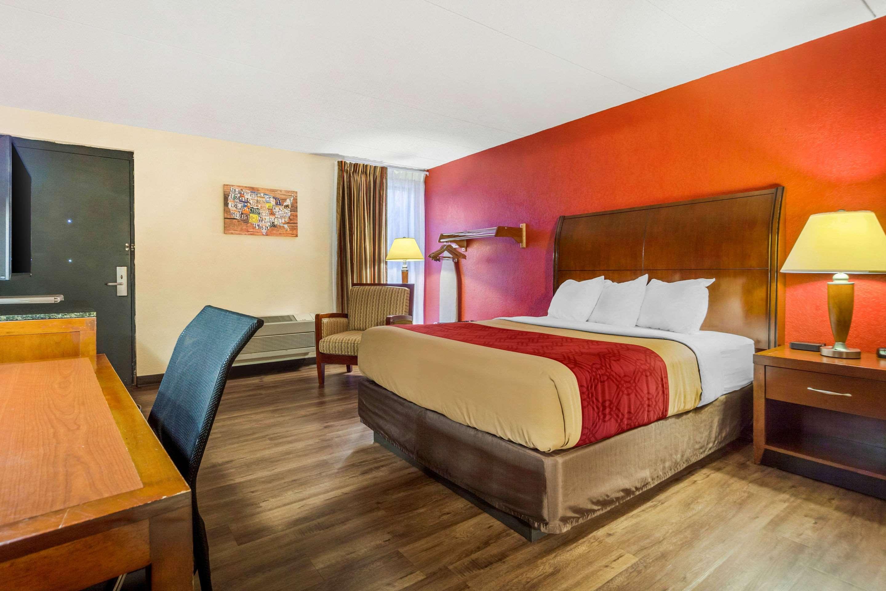 Econo Lodge Inn & Suites Brookings Ngoại thất bức ảnh