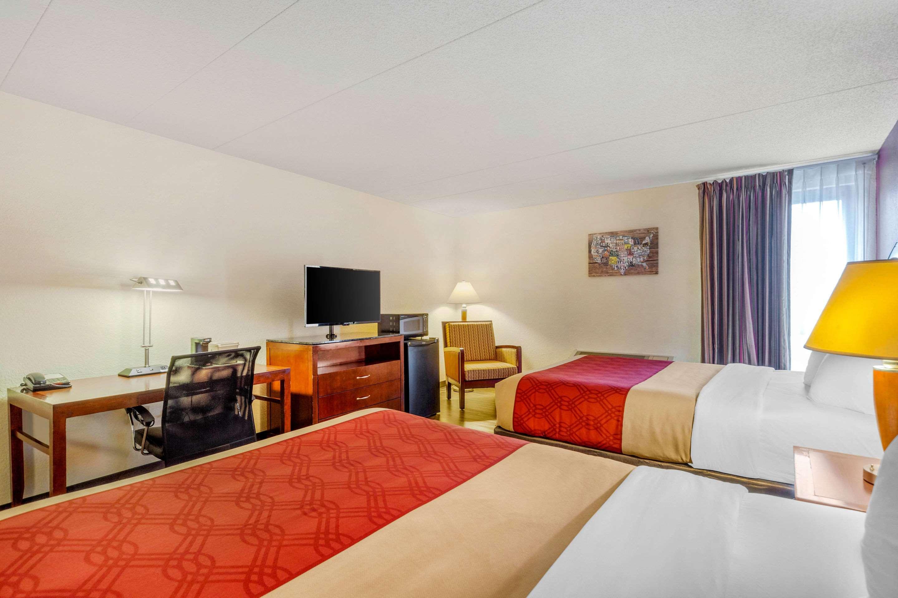 Econo Lodge Inn & Suites Brookings Ngoại thất bức ảnh