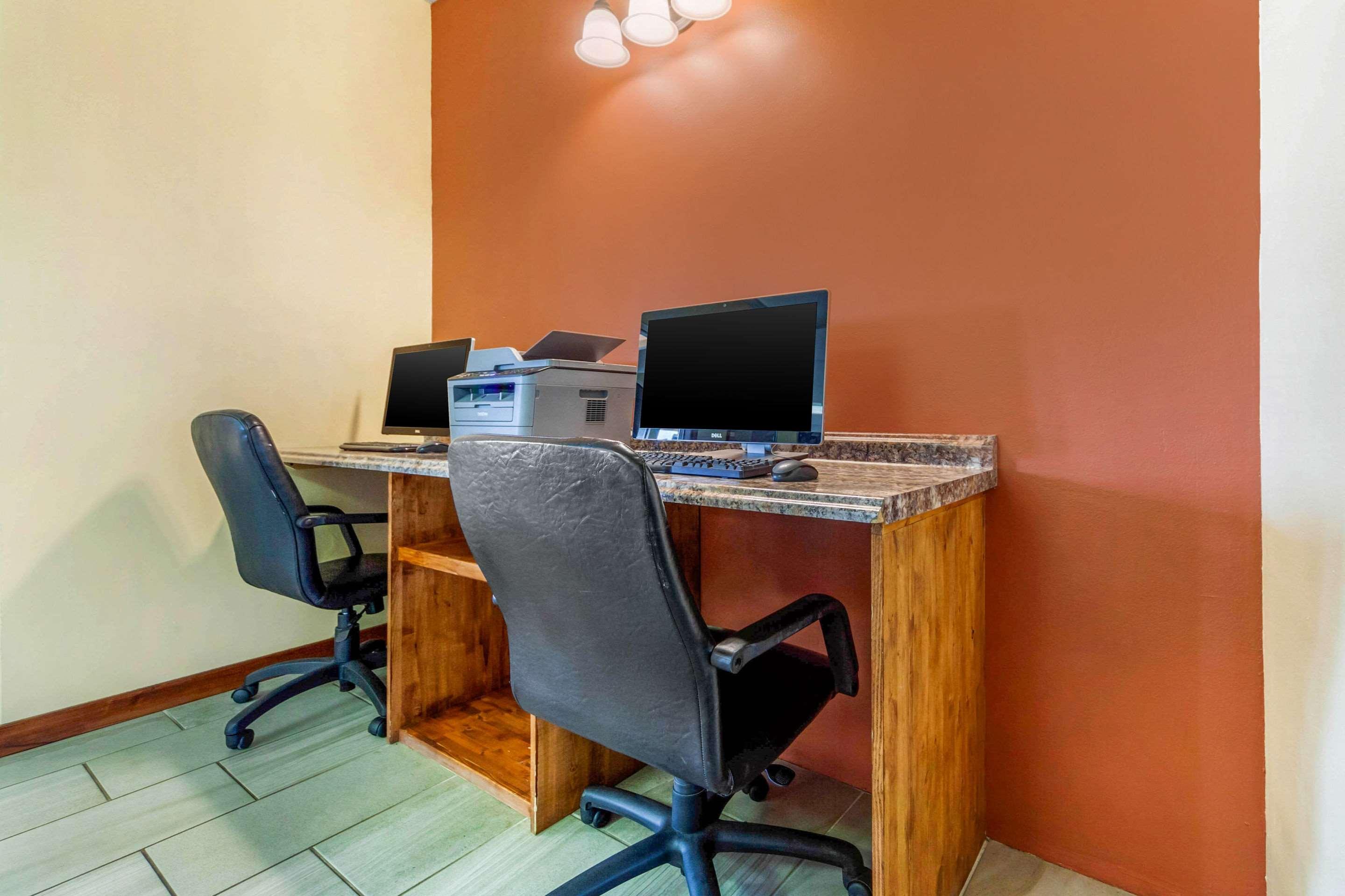 Econo Lodge Inn & Suites Brookings Ngoại thất bức ảnh
