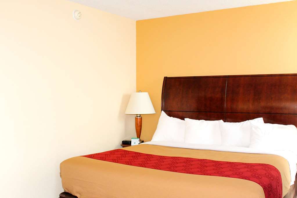 Econo Lodge Inn & Suites Brookings Phòng bức ảnh