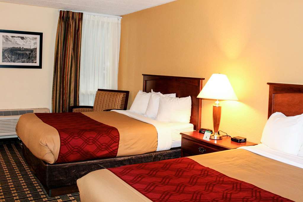 Econo Lodge Inn & Suites Brookings Phòng bức ảnh